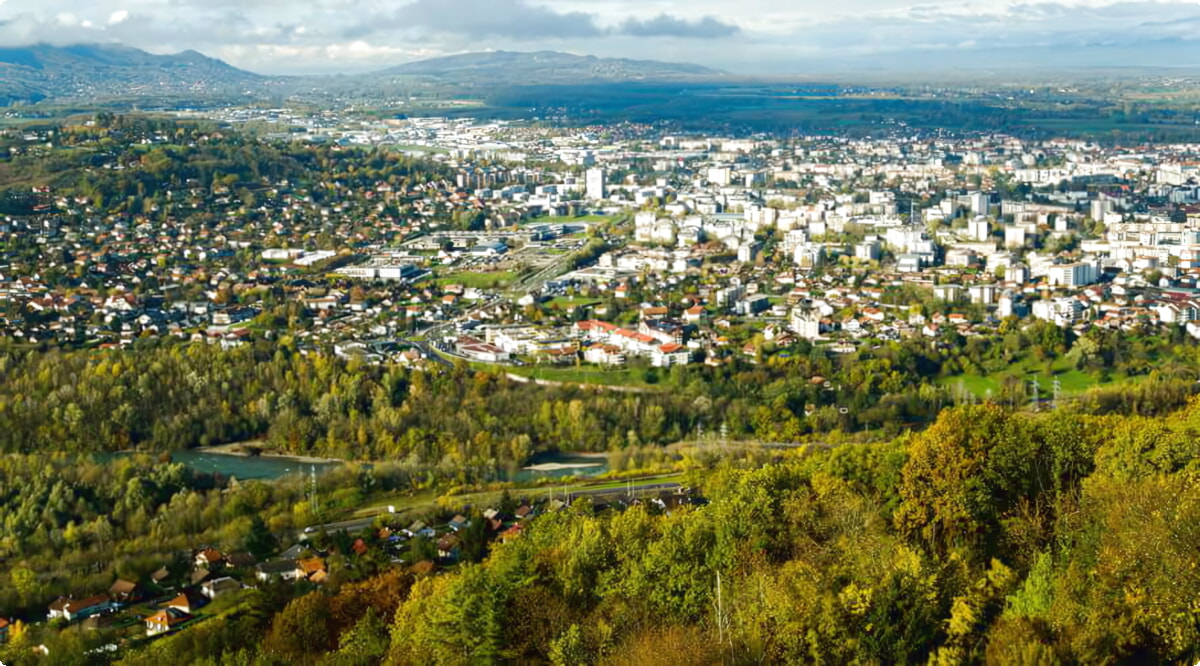 Naše služby pronájmu automobilů nabízejí rozmanitý výběr vozidel v Annemasse.
